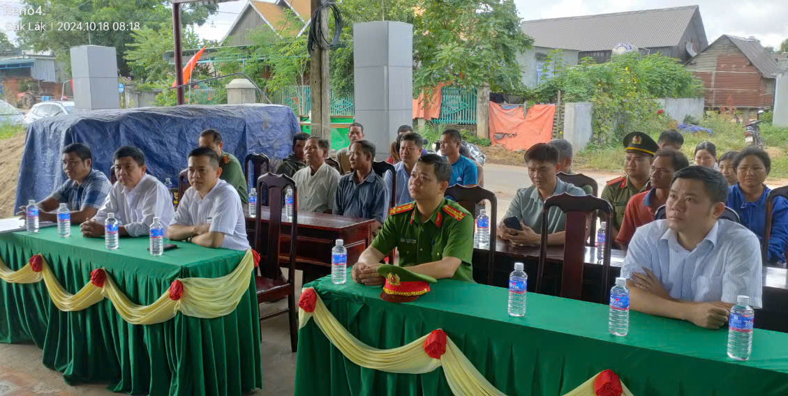 các đại biểu tham dự lễ khởi công
